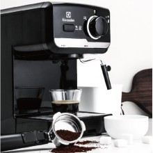 伊莱克斯高压咖啡机BX1007